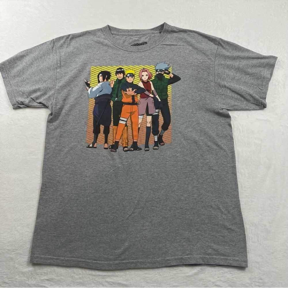 Men's gray Naruto Shippuden graphic short sleeve size Large